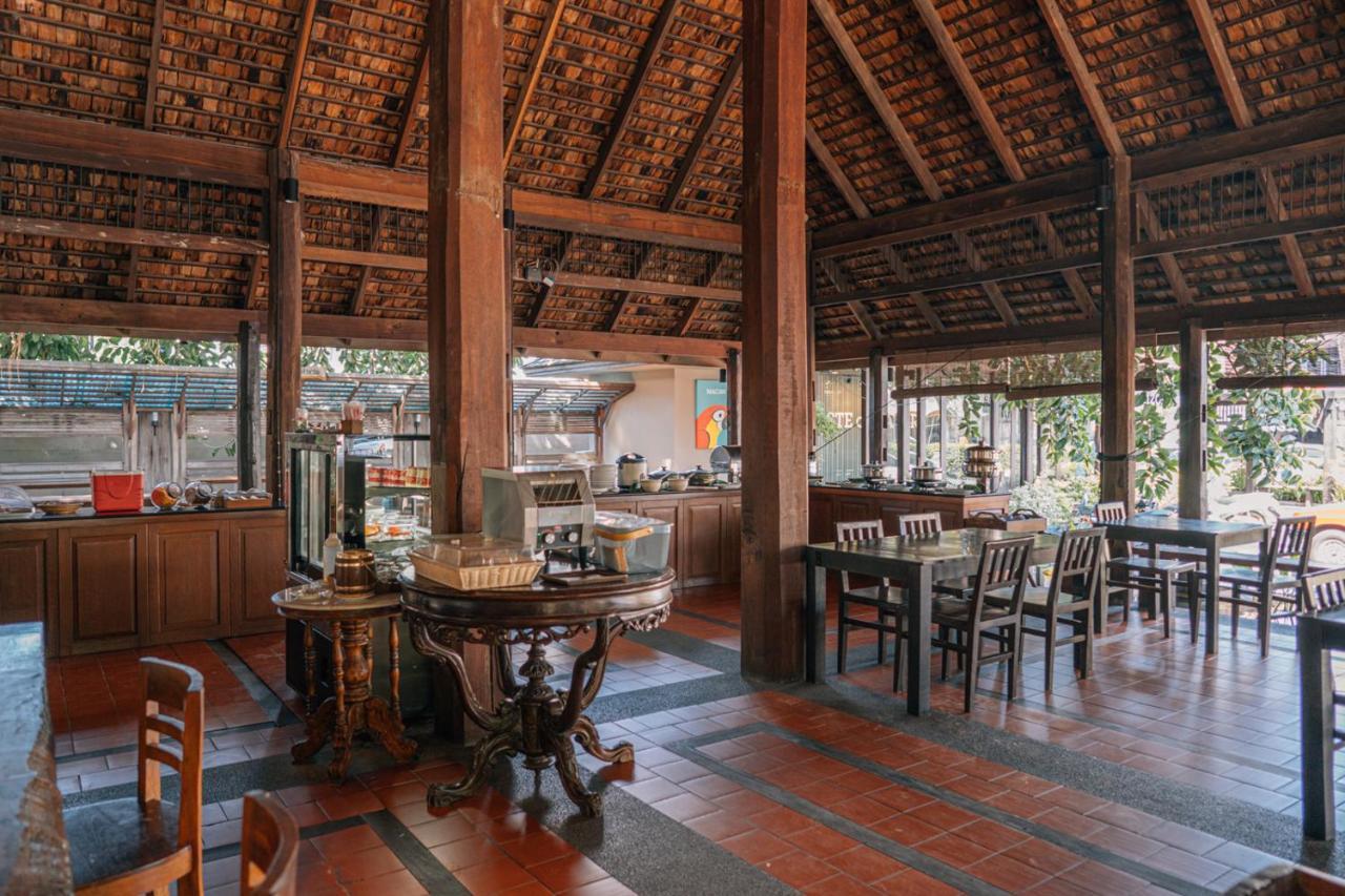 Inpawa Hotel Ban Phai Esterno foto